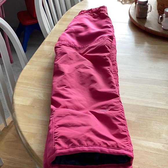 Artix PINK snow pants, Size Large (YOUTH) Good condition. - Picture 16 of 16